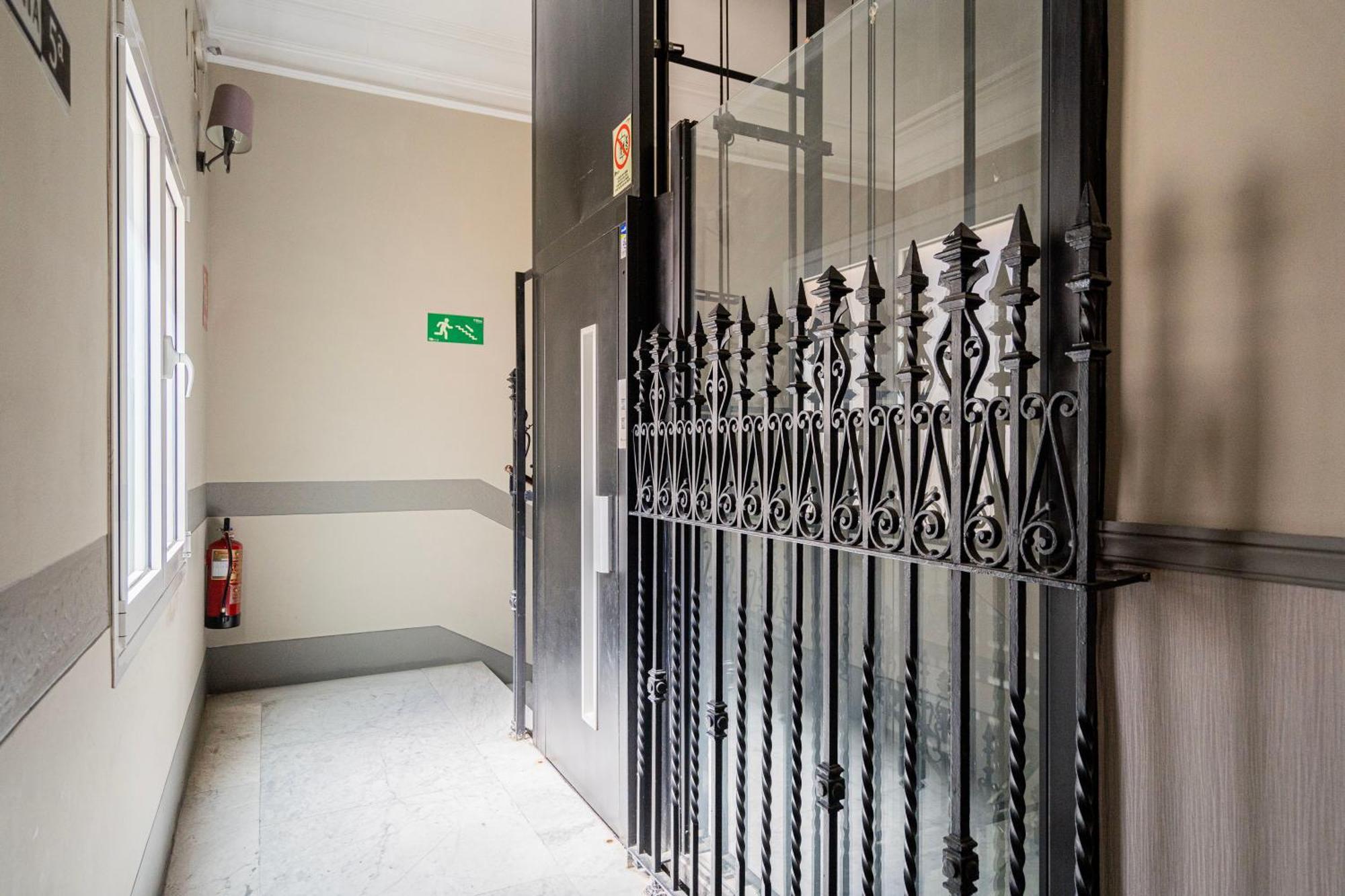 For You Rentals Precioso Apartamento Temporal Preciados Pre5B Madrid Luaran gambar
